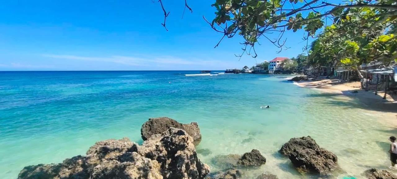 Traditional Private Guesthouse In Patar Beach Bolinao ภายนอก รูปภาพ