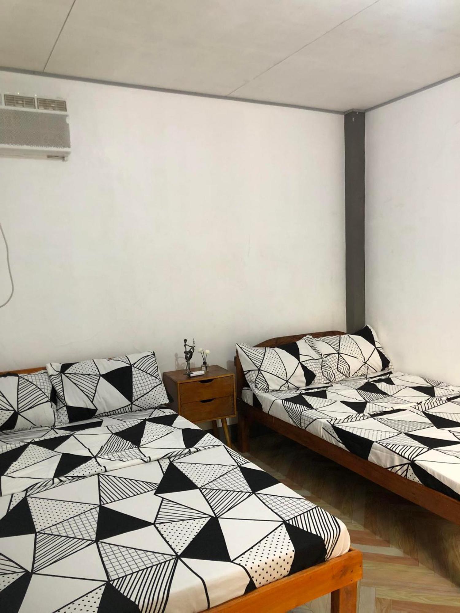 Traditional Private Guesthouse In Patar Beach Bolinao ภายนอก รูปภาพ